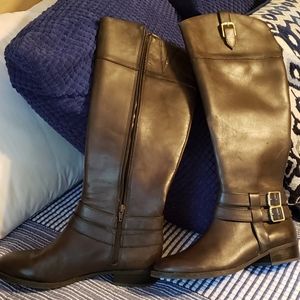 Leather boots
